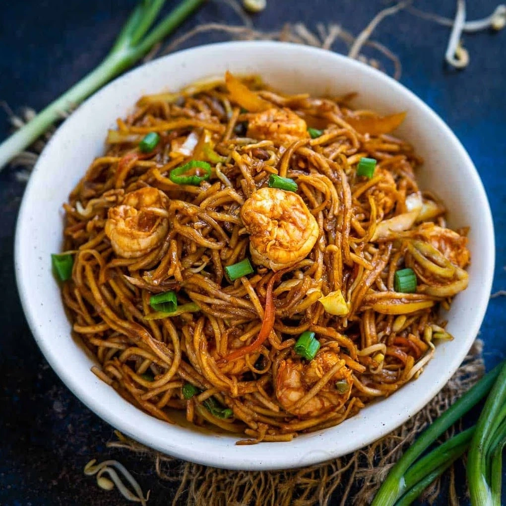 Hakka Noodles at New Everest Indian Multi Kitchen & Bar in Edmonton